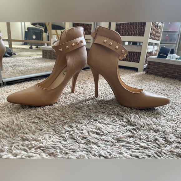 Nude Stud High Heels - Picture 3 of 7